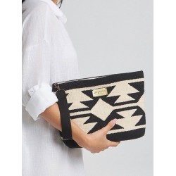 Lineira Midi Clutch – Black
